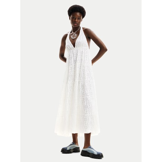 Desigual Sukienka letnia Toronto 24SWVK46 Biały Regular Fit ze sklepu MODIVO w kategorii Sukienki - zdjęcie 181057634