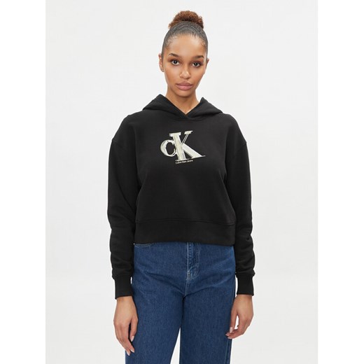 Calvin Klein Jeans Bluza Meta J20J223269 Czarny Regular Fit ze sklepu MODIVO w kategorii Bluzy damskie - zdjęcie 181068352