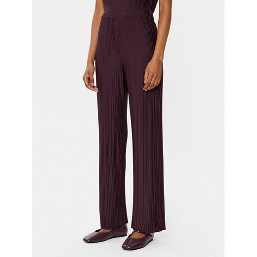 Gina Tricot Spodnie materiałowe 23460 Bordowy Regular Fit ze sklepu MODIVO w kategorii Spodnie damskie - zdjęcie 181083774