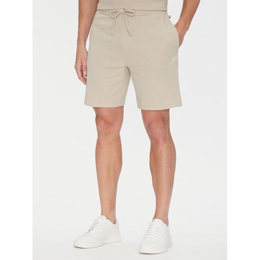 BOSS Szorty sportowe Waffle 50535884 Beżowy Regular Fit ze sklepu MODIVO w kategorii Spodenki męskie - zdjęcie 181101951
