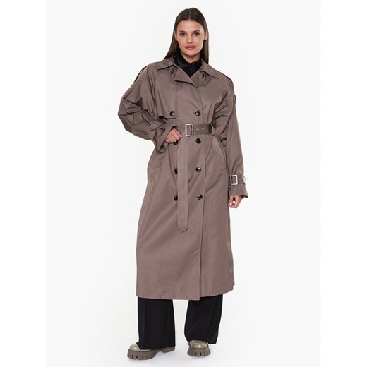 Gestuz Trencz Sarga 10906855 Brązowy Loose Fit ze sklepu MODIVO w kategorii Płaszcze damskie - zdjęcie 181112522