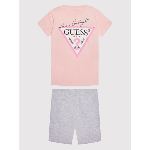 Guess Komplet t-shirt i szorty sportowe H1BJ10 K8HM0 Różowy Regular Fit ze sklepu MODIVO w kategorii Piżamy dziecięce - zdjęcie 181138182