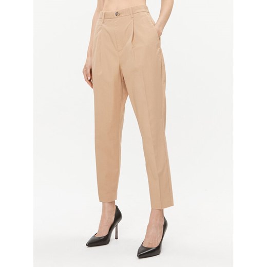 Ted Baker Spodnie materiałowe Maryiah 271688 Beżowy Regular Fit ze sklepu MODIVO w kategorii Spodnie damskie - zdjęcie 181174484