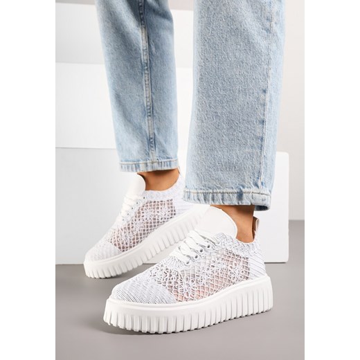 Białe Ażurowe Sneakersy Vices na Grubej Podeszwie z Tłoczeniem Luminise ze sklepu born2be.pl w kategorii Buty sportowe damskie - zdjęcie 181230584