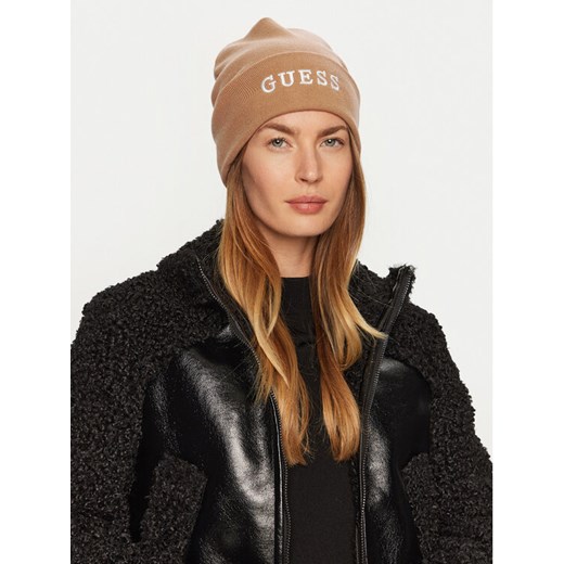 Czapka Guess AW5189 POL01 Beżowy ze sklepu eobuwie.pl w kategorii Czapki zimowe damskie - zdjęcie 181253023