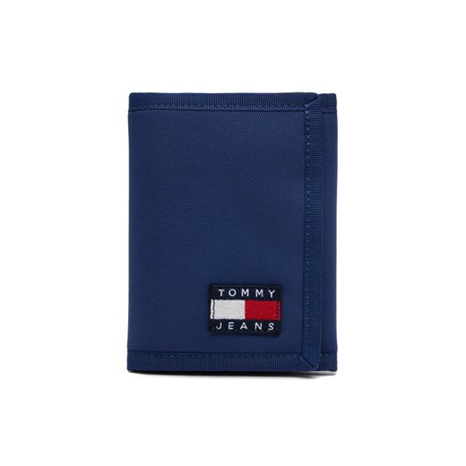 Mały Portfel Męski Tommy Jeans Tjm Ess Daily Nylon Tri Wallet AM0AM13269 Granatowy ze sklepu eobuwie.pl w kategorii Portfele męskie - zdjęcie 181314340