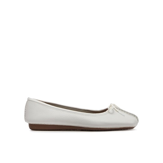 Baleriny Clarks Freckle Ice 203544554 Biały ze sklepu eobuwie.pl w kategorii Balerinki - zdjęcie 181317810