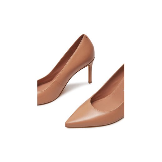 Szpilki Guess Rippy2 FLFRPP LEA08 Beżowy Guess 36 eobuwie.pl