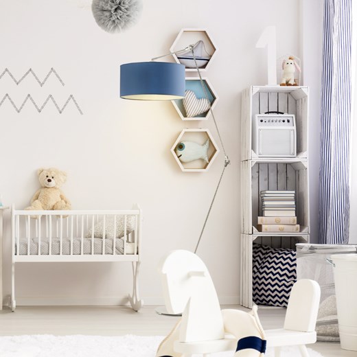 Funkcjonalna lampa stojąca z regulowanym abażurem do czytania BARI ze sklepu Lysne w kategorii Lampy podłogowe - zdjęcie 181853001