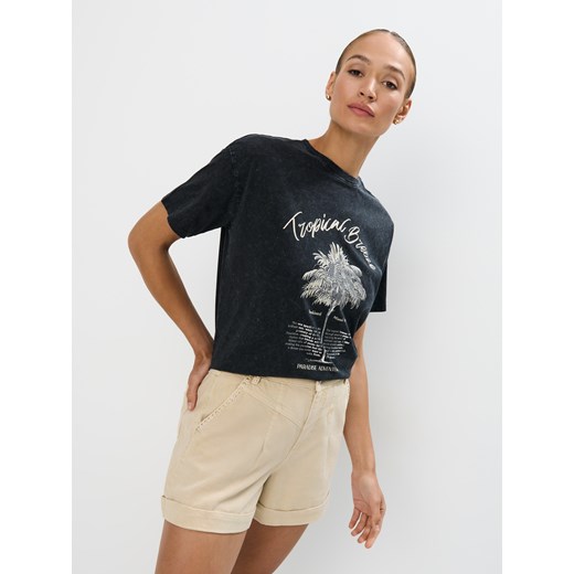 Mohito - Bawełniany szary t-shirt z nadrukiem - szary ze sklepu Mohito w kategorii Bluzki damskie - zdjęcie 181911672