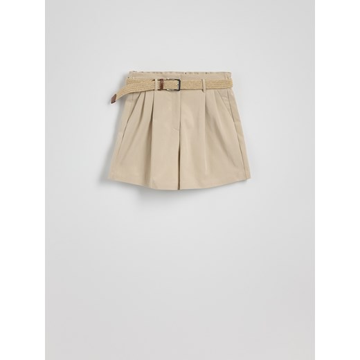 Reserved - Szorty z plecionym paskiem - beżowy Reserved L Reserved