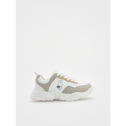 Reserved - Sneakersy z łączonych materiałów Miffy - biały ze sklepu Reserved w kategorii Buty sportowe dziecięce - zdjęcie 181914003