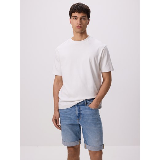 Reserved - Jeansowe szorty slim fit - niebieski ze sklepu Reserved w kategorii Spodenki męskie - zdjęcie 181915353