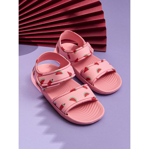 Sinsay - Sandały z lekkiej pianki z motywem arbuzowym - różowy Sinsay 30 Sinsay
