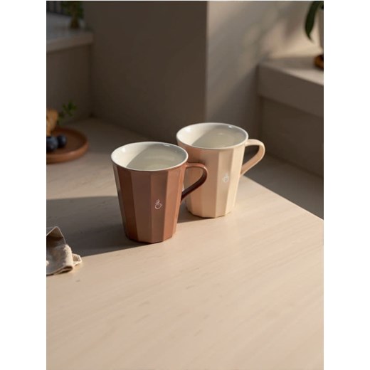 Sinsay - Kubki w dwóch różnych kolorach 2 pack - beżowy ze sklepu Sinsay w kategorii Kubki - zdjęcie 181930051