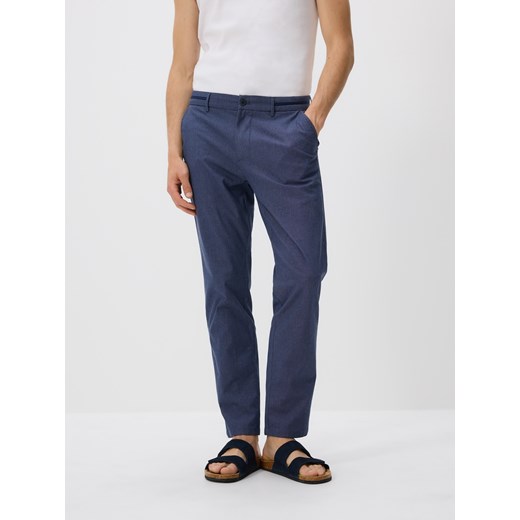 Reserved - Spodnie chino slim fit - granatowy ze sklepu Reserved w kategorii Spodnie męskie - zdjęcie 181941452