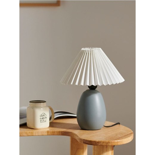Sinsay - Lampa z kloszem - czarny Sinsay One Size Sinsay