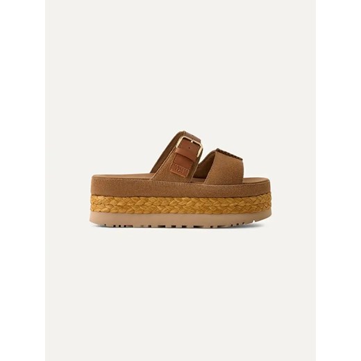 UGG Skórzane klapki &quot;Aubrey&quot; w kolorze jasnobrązowym ze sklepu Limango Polska w kategorii Klapki damskie - zdjęcie 181951391