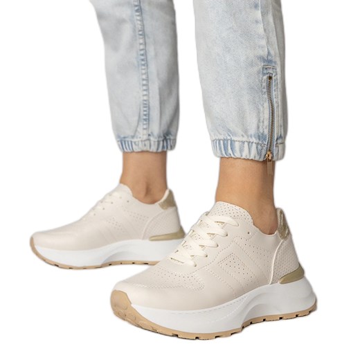 Beżowe sneakersy sportowe ze złotą wstawką beżowy ze sklepu ButyModne.pl w kategorii Buty sportowe damskie - zdjęcie 181955682