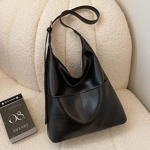 Skórzana torba na ramię z kieszeniami - Czarny ze sklepu Intimica.pl w kategorii Torby Shopper bag - zdjęcie 181959963