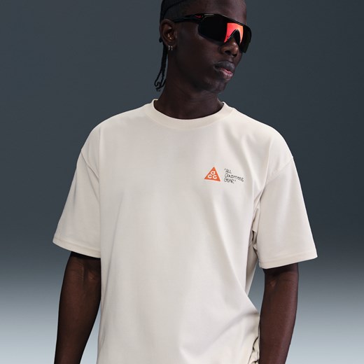 T-shirt męski Nike sportowy z krótkim rękawem