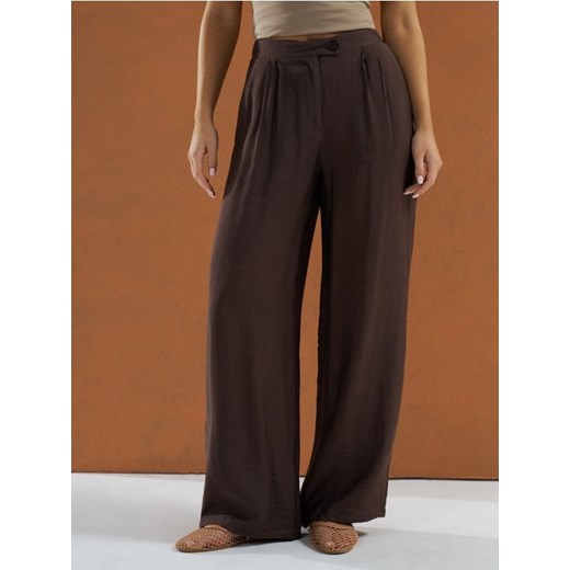 Sinsay - Spodnie wide leg z zakładkami - brązowy ze sklepu Sinsay w kategorii Spodnie damskie - zdjęcie 181975794