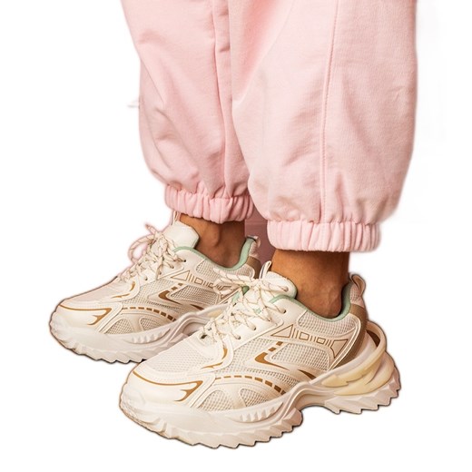 Beżowe sneakersy sportowe na grubej podeszwie beżowy ze sklepu ButyModne.pl w kategorii Buty sportowe damskie - zdjęcie 181984781