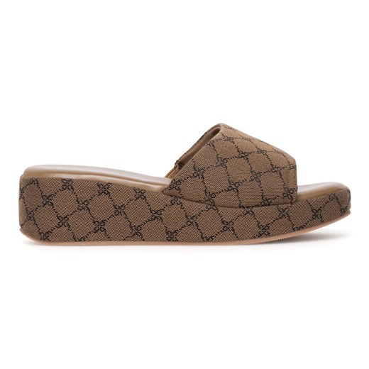 Klapki NINE WEST WFA2789-1 ze sklepu ccc.eu w kategorii Klapki damskie - zdjęcie 182000192