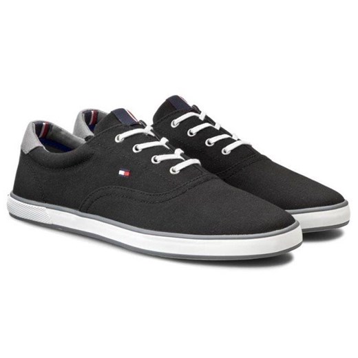 Buty Tommy Hilfiger Harlow 3D M FM56820915-990 czarne Tommy Hilfiger 46 ButyModne.pl
