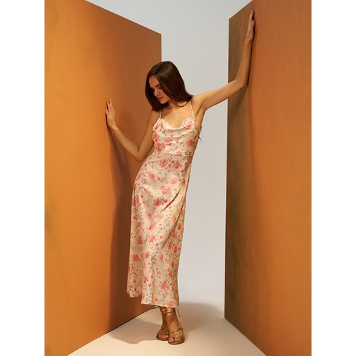 Sinsay - Sukienka midi w kwiaty na ramiączkach - wielobarwny Sinsay XXL Sinsay