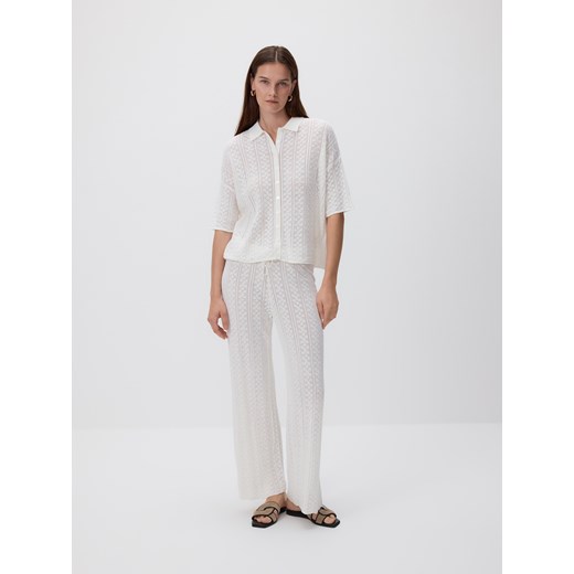 Reserved - Dzianinowe spodnie z wiskozą - kremowy ze sklepu Reserved w kategorii Spodnie damskie - zdjęcie 182019180