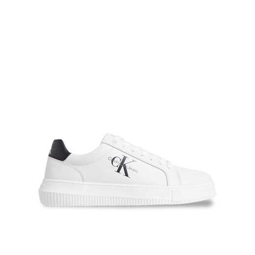 Sneakersy Calvin Klein Jeans Chunky Cupsole Monologo YM0YM00681 Biały ze sklepu eobuwie.pl w kategorii Trampki męskie - zdjęcie 182025044