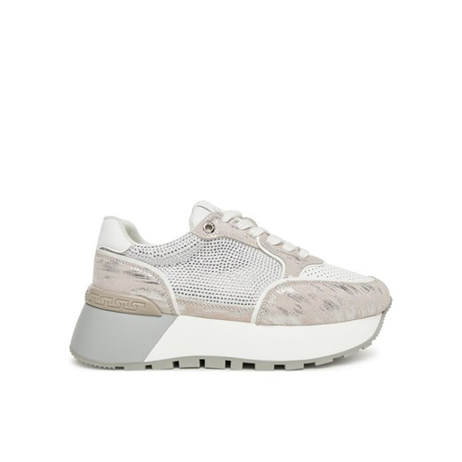 Sneakersy GOE RR2N4068 Srebrny ze sklepu eobuwie.pl w kategorii Buty sportowe damskie - zdjęcie 182032262