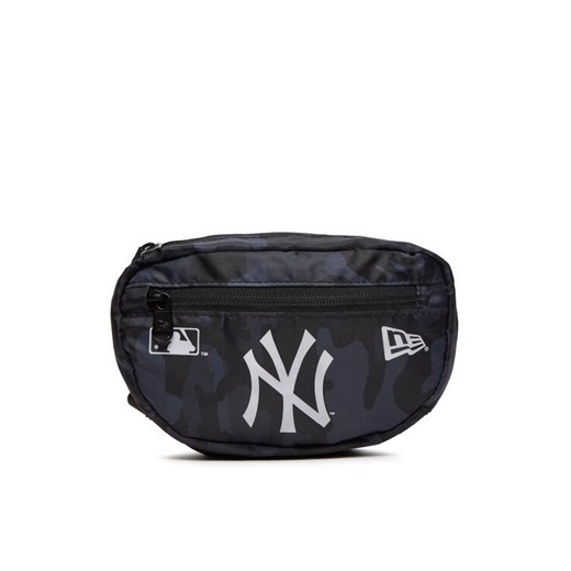Saszetka nerka New Era Mlb Aop Micro Nyy 60357022 Granatowy ze sklepu eobuwie.pl w kategorii Nerki - zdjęcie 182035963
