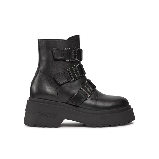 Botki Tommy Jeans Tjw Chunky Boot Hardware EN0EN02443 Czarny ze sklepu eobuwie.pl w kategorii Workery damskie - zdjęcie 182037164