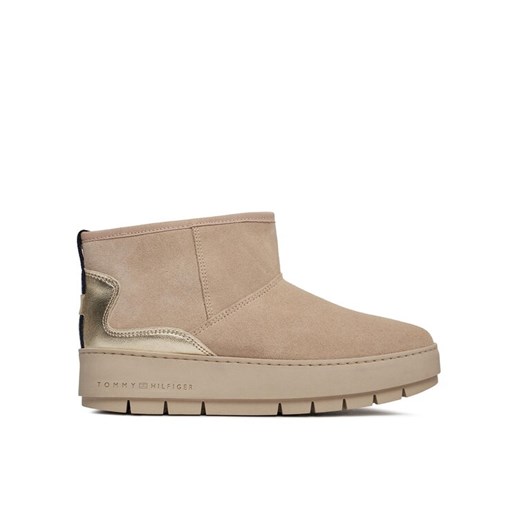 Śniegowce Tommy Hilfiger Metallic Suede Snowboot FW0FW07850 Beżowy ze sklepu eobuwie.pl w kategorii Śniegowce damskie - zdjęcie 182042523