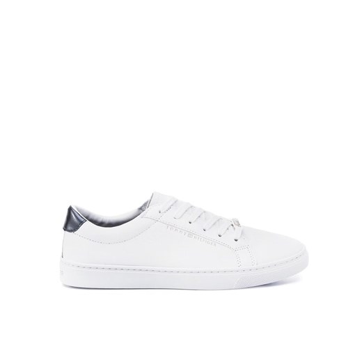 Sneakersy Tommy Hilfiger Essential Sneaker FW0FW03682 Biały ze sklepu eobuwie.pl w kategorii Trampki damskie - zdjęcie 182046321