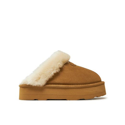 Kapcie Bearpaw Retro Loki 2487W Beżowy ze sklepu eobuwie.pl w kategorii Kapcie damskie - zdjęcie 182046742