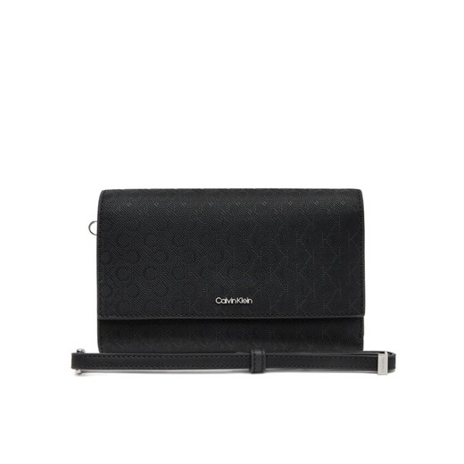 Duży Portfel Damski Calvin Klein Ck Must Xl Trifold W/Wristel_Mn K60K612940 Czarny ze sklepu eobuwie.pl w kategorii Portfele damskie - zdjęcie 182055200