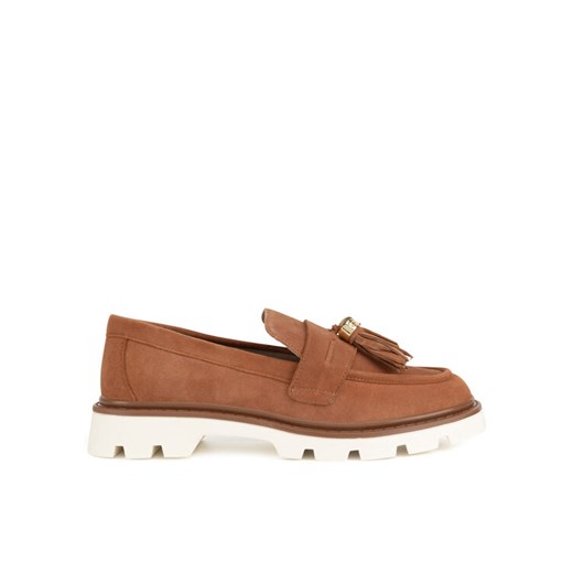 Loafersy Gino Rossi SIMON-115856. Brązowy ze sklepu eobuwie.pl w kategorii Lordsy damskie - zdjęcie 182065180