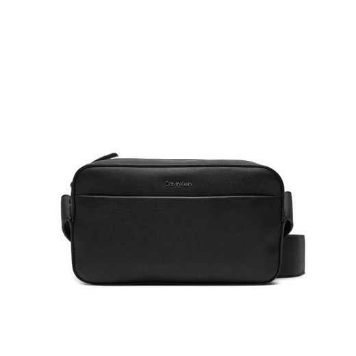 Saszetka Calvin Klein Ck Refined Camera Bag K50K512758 Czarny ze sklepu eobuwie.pl w kategorii Saszetki - zdjęcie 182066402