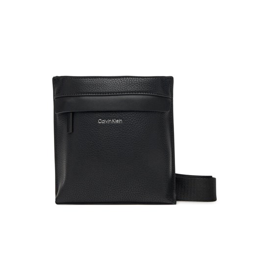 Saszetka Calvin Klein Ck Must Flatpack Xs K50K512941 Czarny ze sklepu eobuwie.pl w kategorii Torby męskie - zdjęcie 182072062