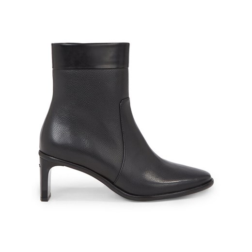 Botki Calvin Klein Curved Stil Ankle Boot 55 HW0HW01889 Czarny ze sklepu eobuwie.pl w kategorii Botki - zdjęcie 182077113