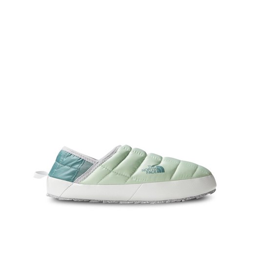 Kapcie The North Face W Thermoball Traction Mule VNF0A3V1HKIH1 Zielony ze sklepu eobuwie.pl w kategorii Kapcie damskie - zdjęcie 182099021