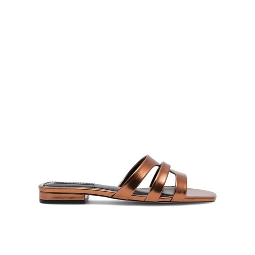 Klapki Nine West 123AL1207-1 Brązowy ze sklepu eobuwie.pl w kategorii Klapki damskie - zdjęcie 182112761