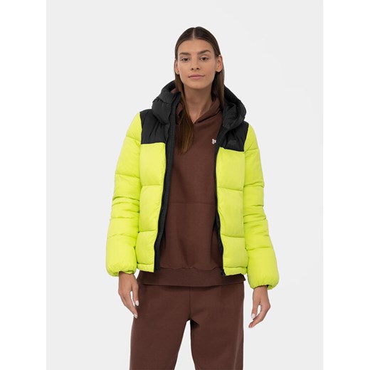 4F Kurtka zimowa 4FAW23TDJAF230 Zielony Regular Fit ze sklepu MODIVO w kategorii Kurtki damskie - zdjęcie 182596054