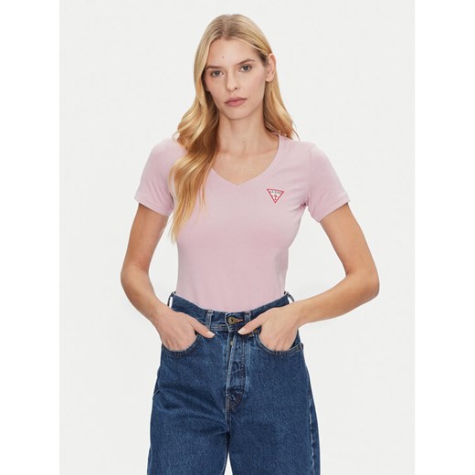 Guess T-Shirt W2YI45 J1314 Różowy Slim Fit ze sklepu MODIVO w kategorii Bluzki damskie - zdjęcie 182596272