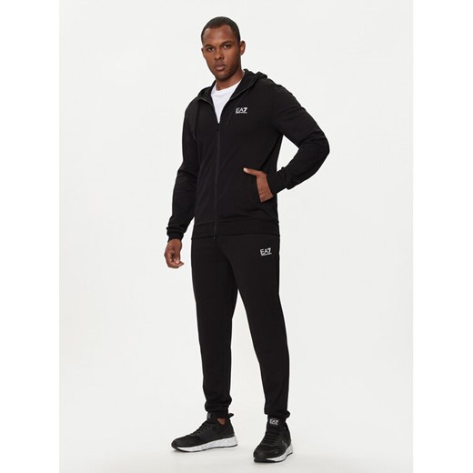 EA7 Emporio Armani Dres 8NPV63 PJVRZ 1200 Czarny Regular Fit ze sklepu MODIVO w kategorii Dresy męskie - zdjęcie 182596494