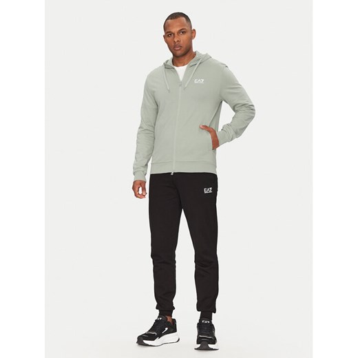EA7 Emporio Armani Dres 8NPV63 PJVRZ M7003 Zielony Regular Fit ze sklepu MODIVO w kategorii Dresy męskie - zdjęcie 182596632