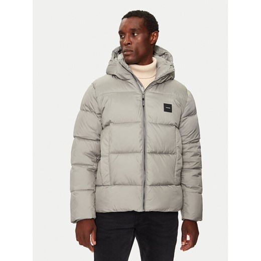 Calvin Klein Kurtka zimowa K10K113476 Szary Regular Fit ze sklepu MODIVO w kategorii Kurtki męskie - zdjęcie 182596773